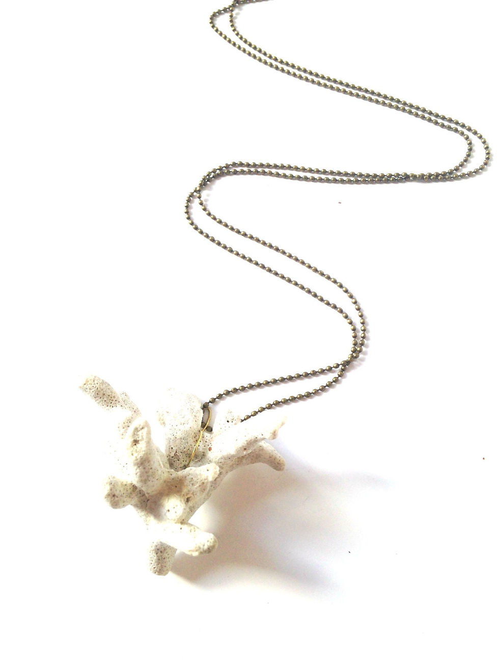 Thumbnail: Collier sautoir L'ARBRE CORAIL chaîne couleur bronze longue pièce unique