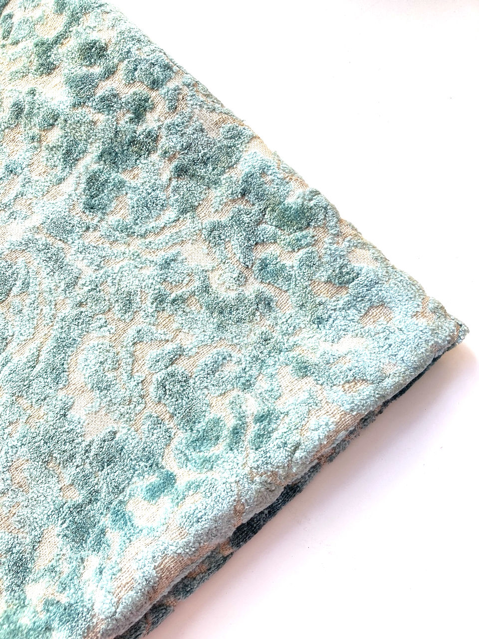 Miniature : Velours tapissier gris bleu chute de velours gaufré petit coupon