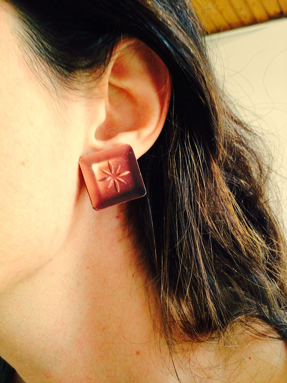 Thumbnail: Clips d'oreilles CARRÉS DE CHOCOLAT collage