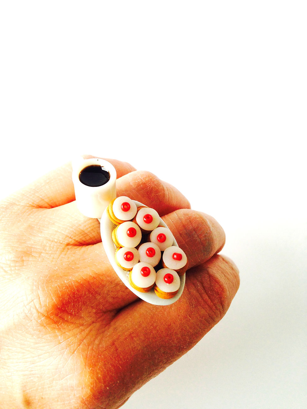 Thumbnail: Bague UN THÉ EN ÉCOSSE empire cakes miniatures