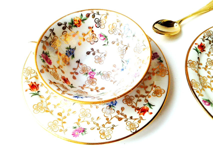 Miniature : Tasses et soucoupes LIMOGES, vintage motif fleuri doré lot de 2