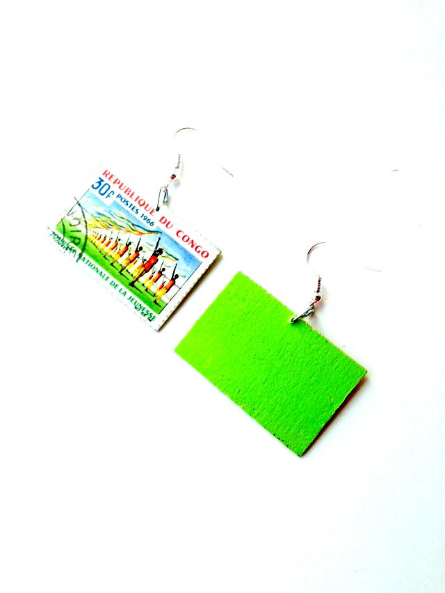 Thumbnail: Boucles d'oreilles TIMBRES voyage au Congo Tour du Monde en timbres