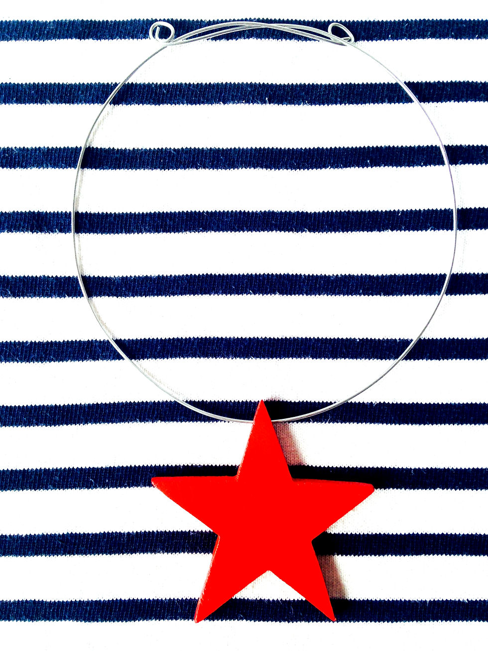 Thumbnail: Collier ras du cou MA BONNE ÉTOILE, rouge