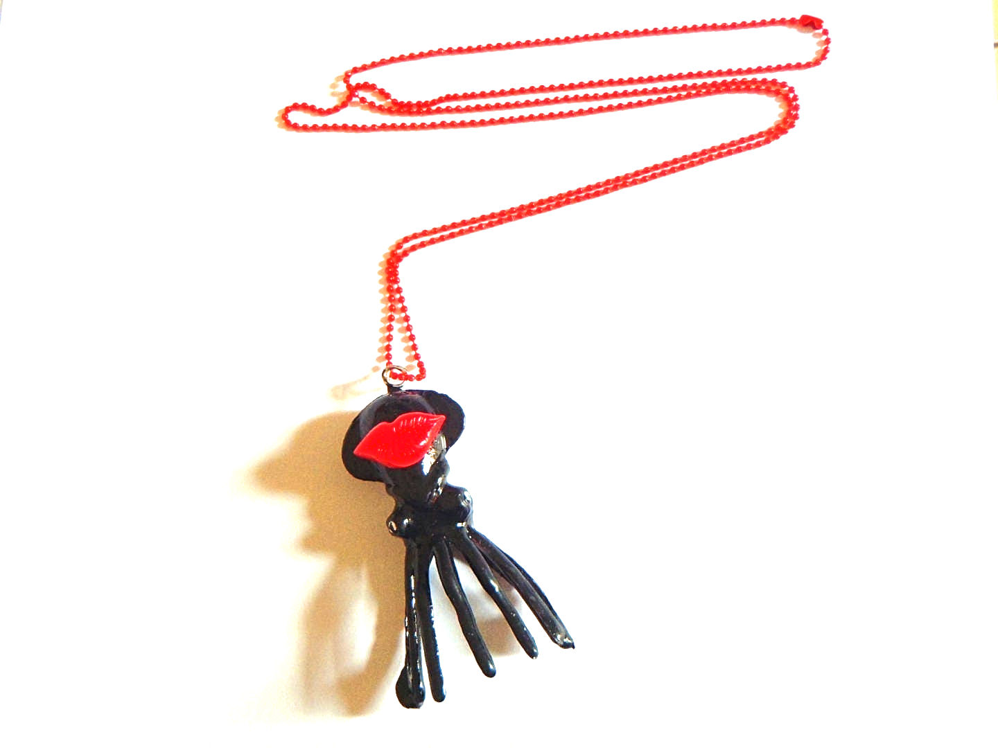 Sautoir HIDA LA POULPE PULPEUSE par The Sausage