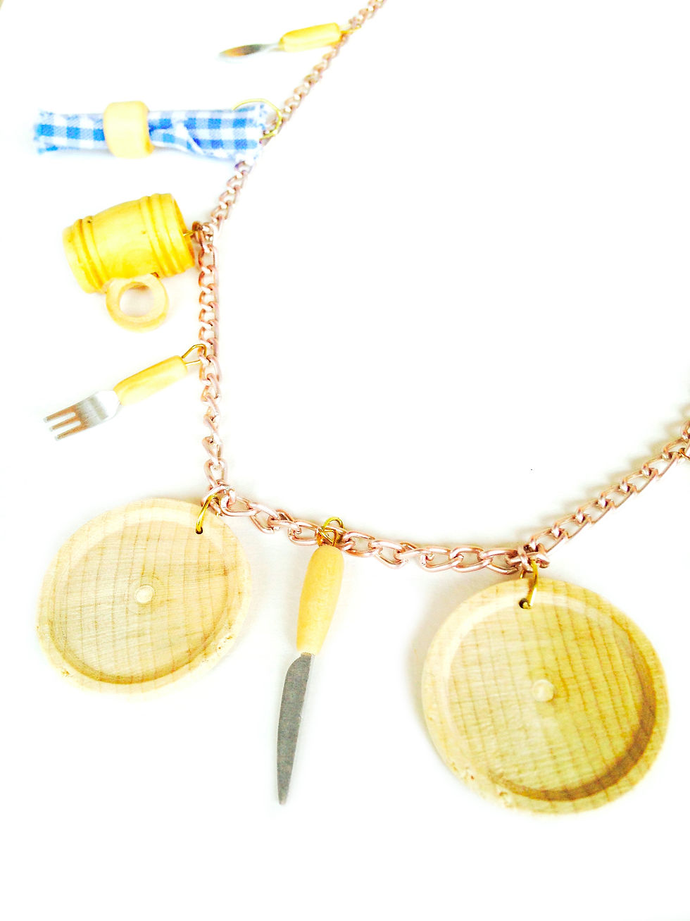 Thumbnail: Collier Le P'TIT REPAS SAVOYARD assiette couverts serviettes miniatures