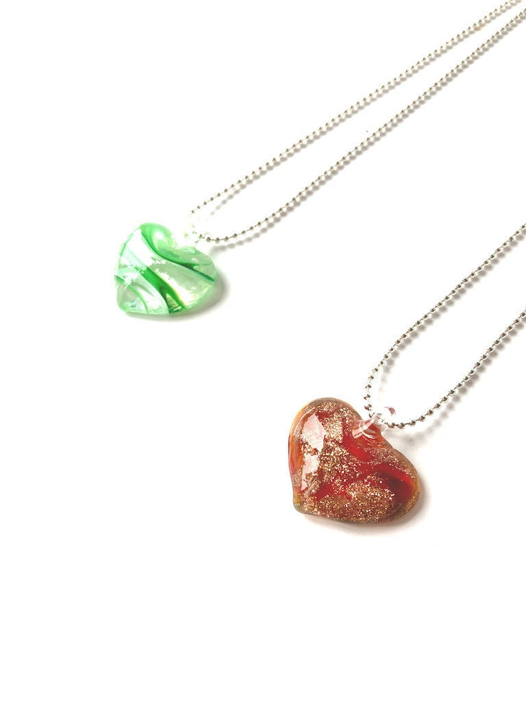 Thumbnail: DEUX COEURS 2 sautoirs pendentif coeur en verre