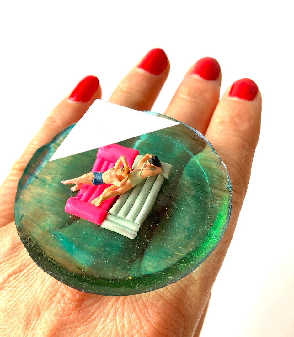 Bague LES MALDIVES, ajustable, océan miniature avec petits matelas