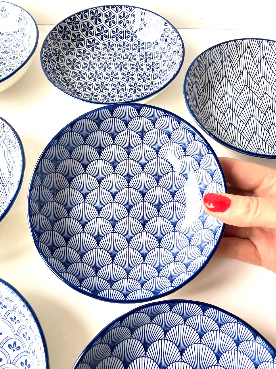Miniature : Coupelles x 10 en céramique blanche et bleue motifs japonisants vintage