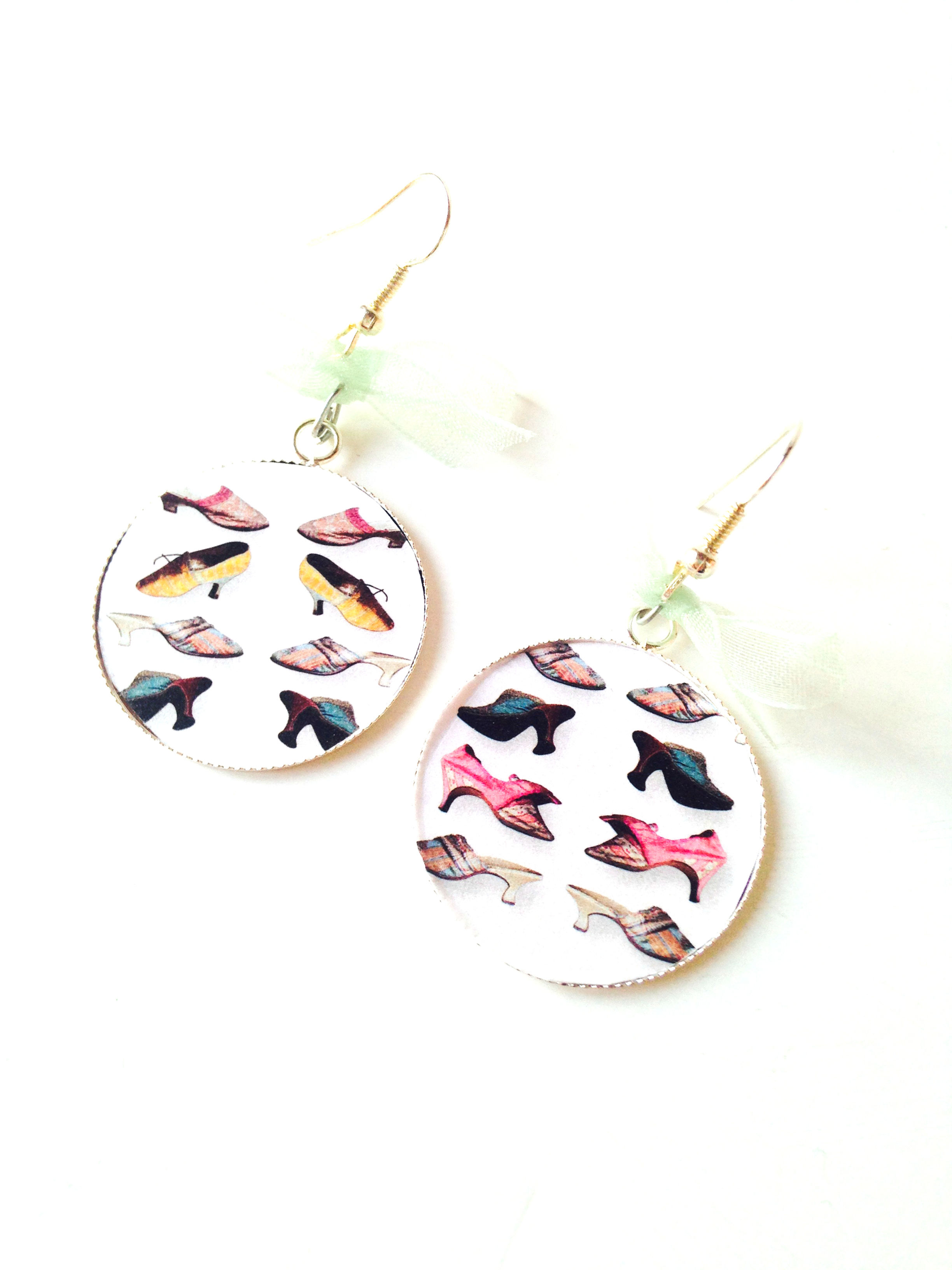 Boucles d'oreilles LES SOULIERS D'UNE REINE II noeud organza vert clair