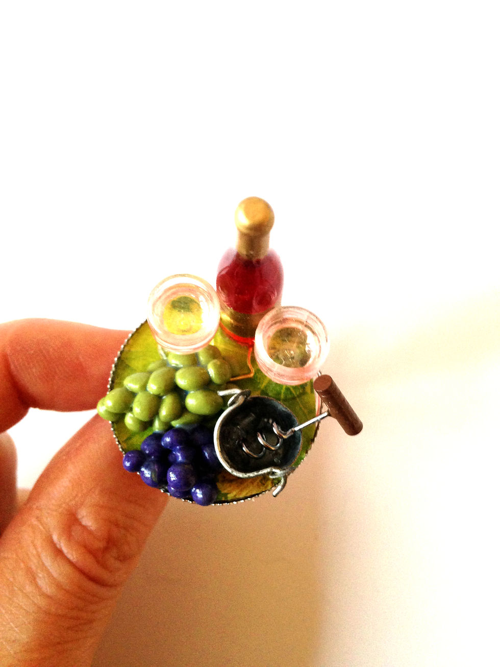Thumbnail: Bague LA FÊTE DES VENDANGES scène miniature