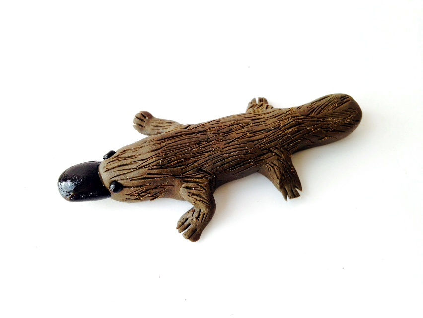Thumbnail: Figurine faite main L'ORNITHORYNQUE ou le PLATYPUS mini animal en pâte polymère