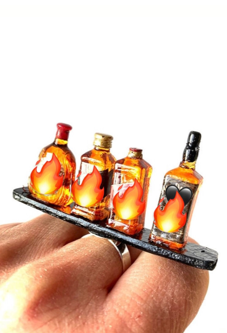 Thumbnail: bague pour homme ou femme dégustation de whisky