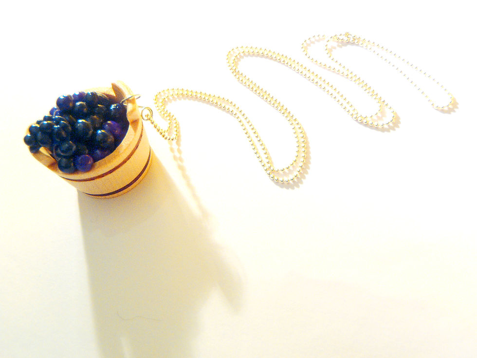 Thumbnail: Sautoir LES VENDANGES, cuve miniature
