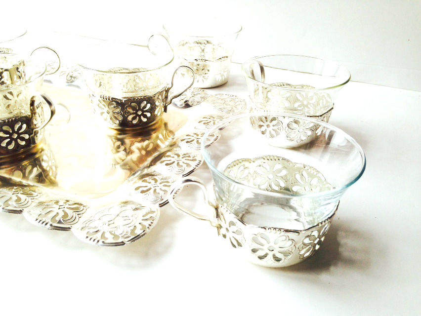 Miniature : Plateau argenté service de 6 tasses verre très fin métal ouvragé, vintage
