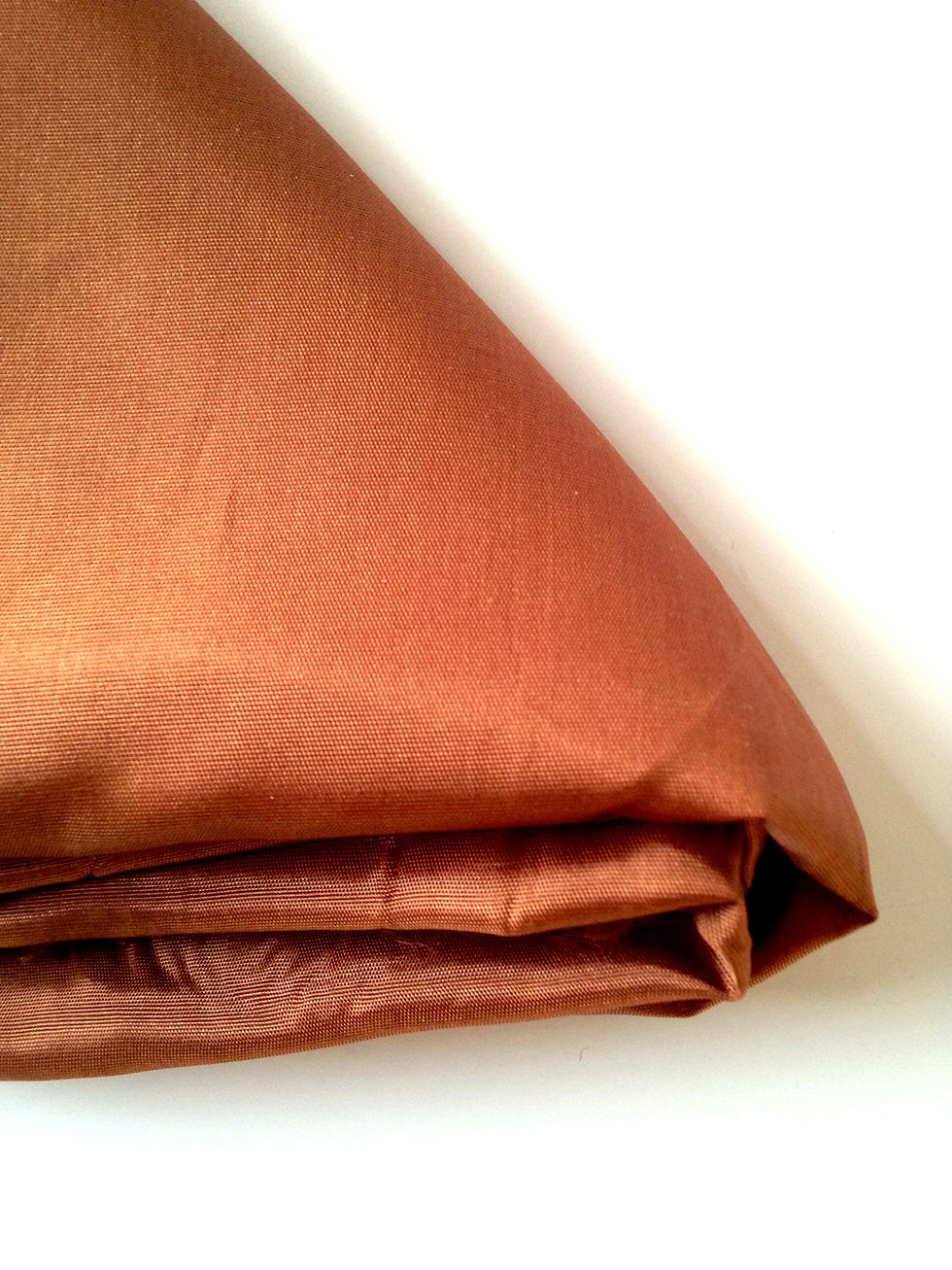 Miniature : Tissu fin satiné marron 188 x 68 cm
