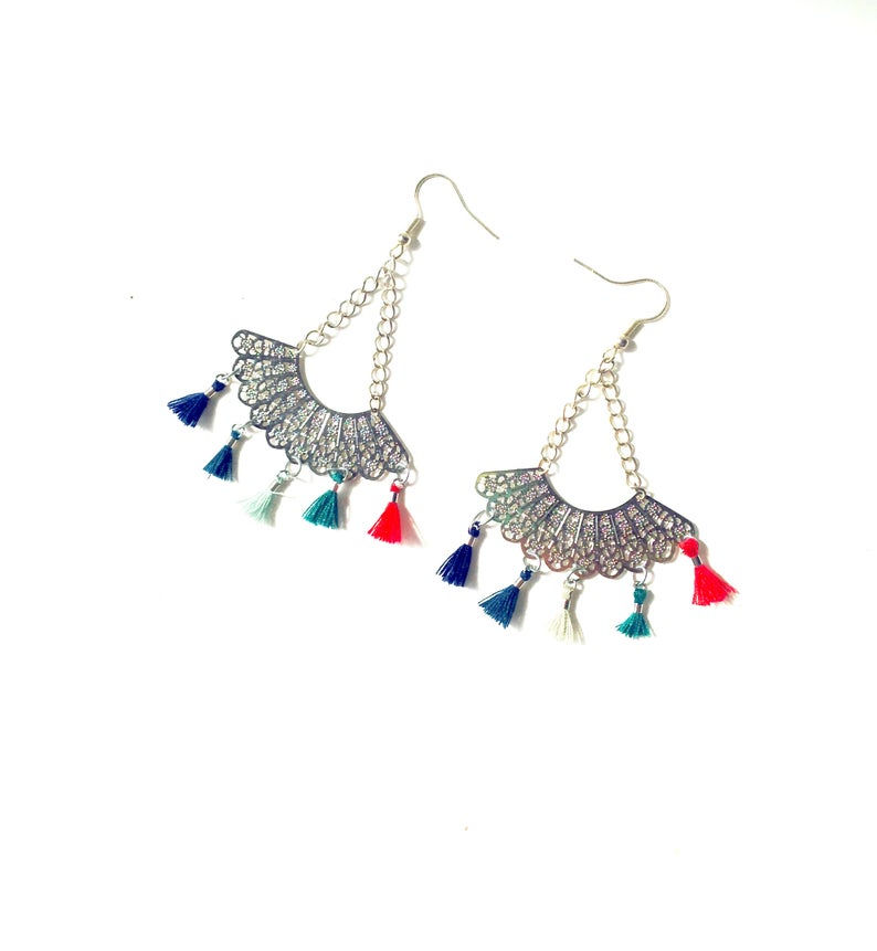 Thumbnail: Boucles d'oreilles NUITS BERBÈRES, pompons miniatures par The Sausage