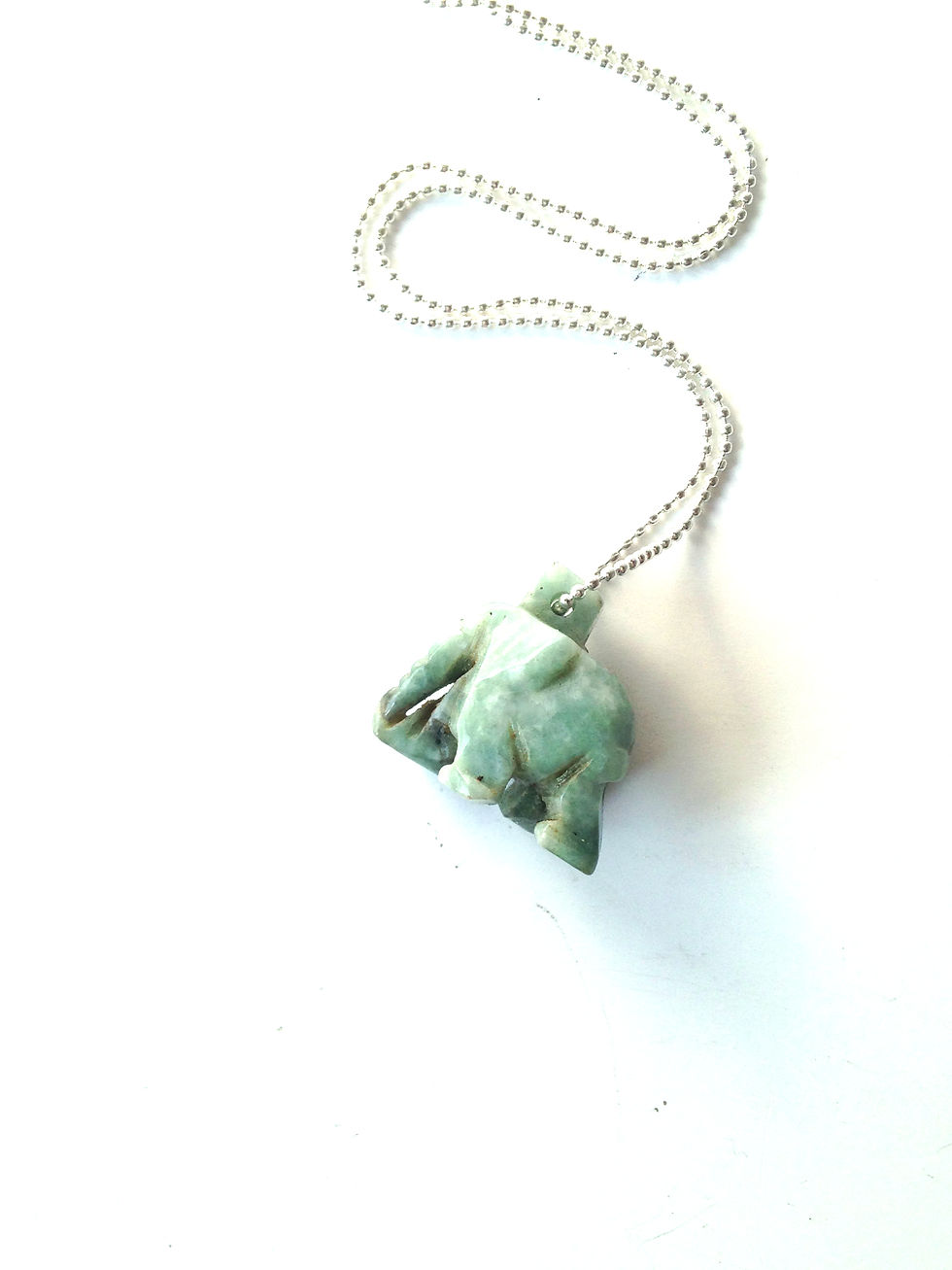 Thumbnail: Sautoir ÉLÉPHANTESQUE éléphant de jade de Birmanie
