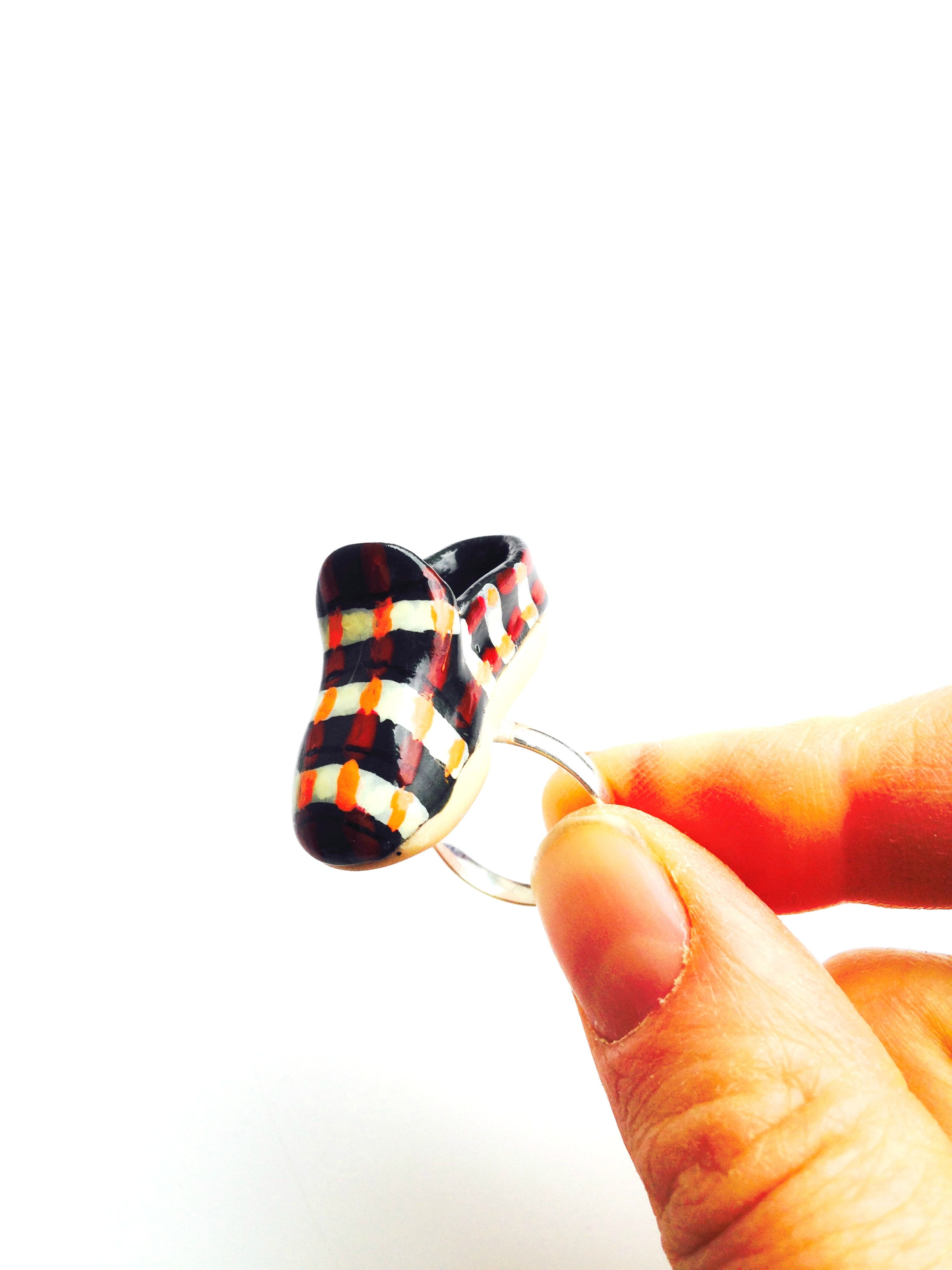 Bague LA P'TITE CHARENTAISE pantoufle miniature tartan