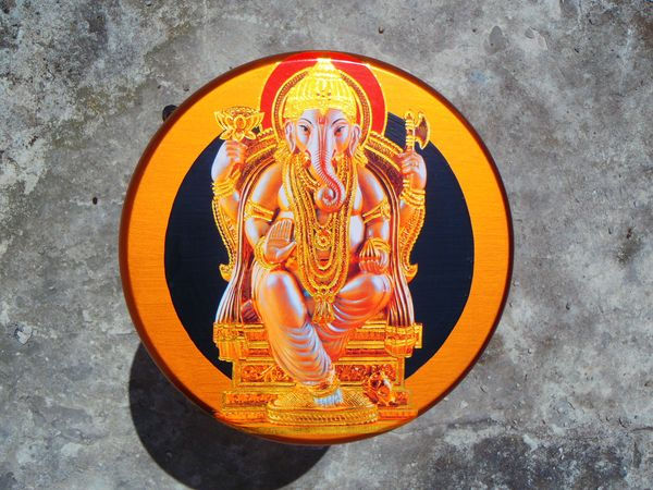 Tabouret customisé GANESH noir et or fait main SophieLDesign