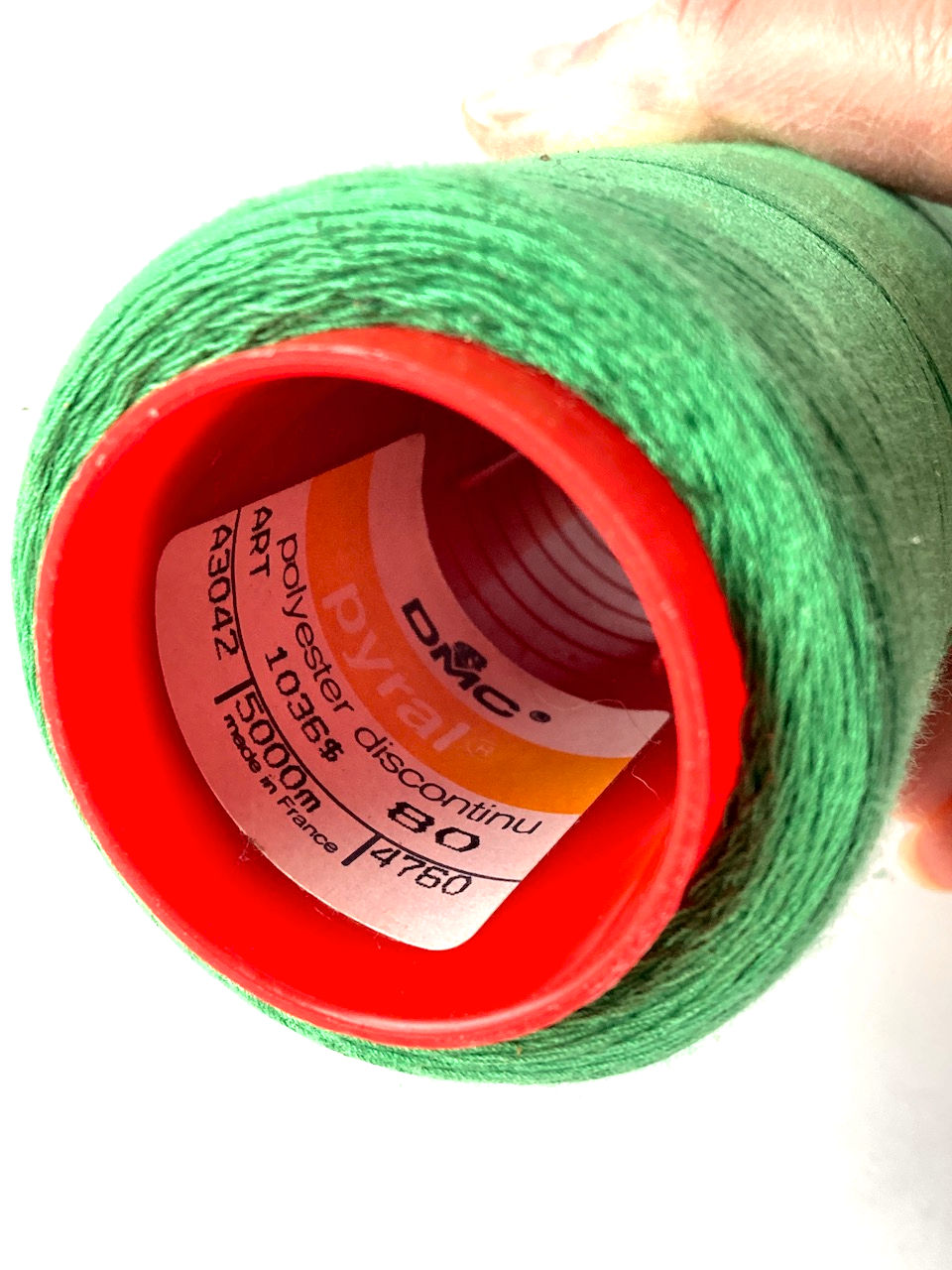 Miniature : Bobine de fil qualité professionnelle couleur vert polyester discontinu DMC