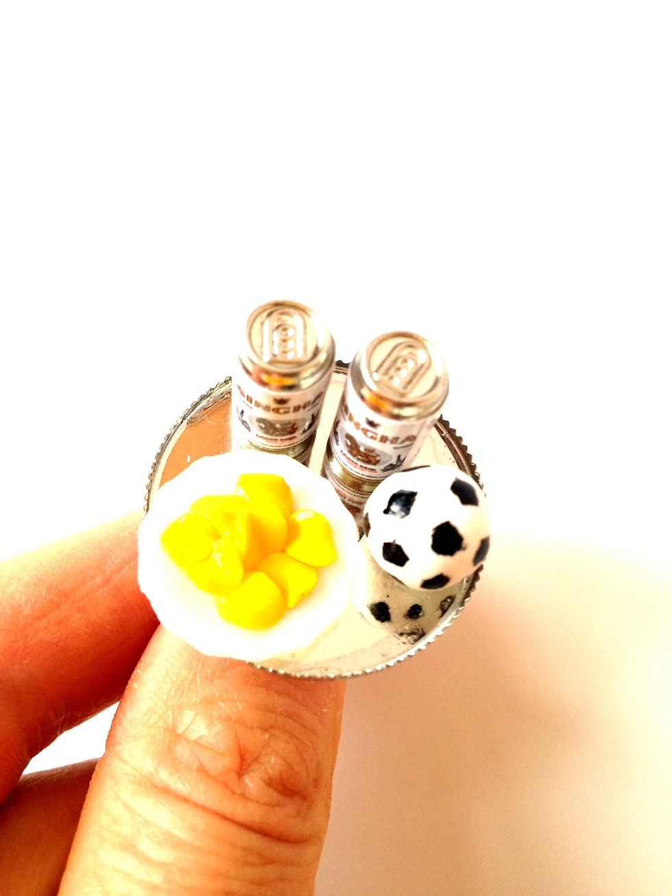 Thumbnail: Bague L'APÉRO FOOT scène miniature bière chips