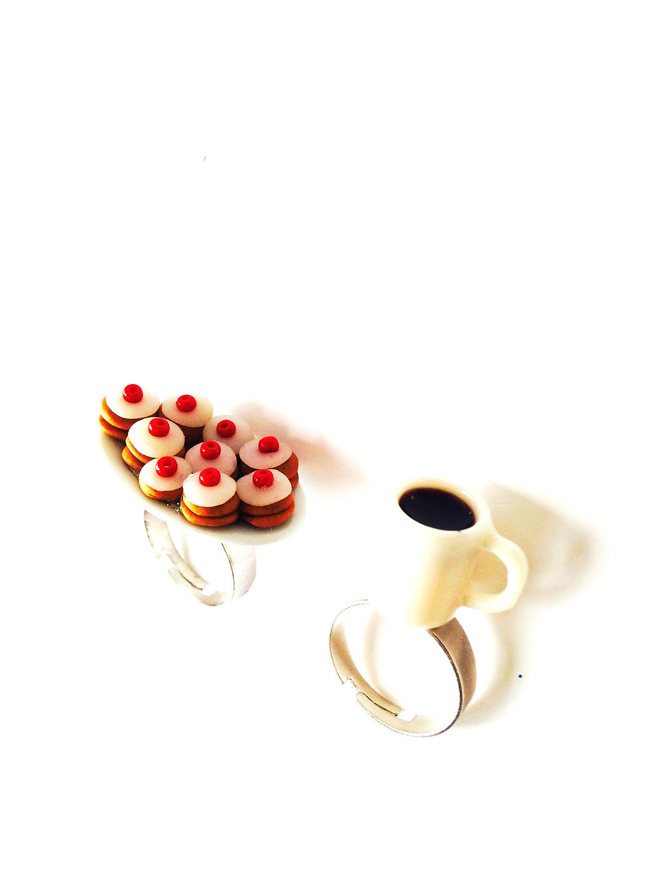 Thumbnail: Bague UN THÉ EN ÉCOSSE empire cakes miniatures