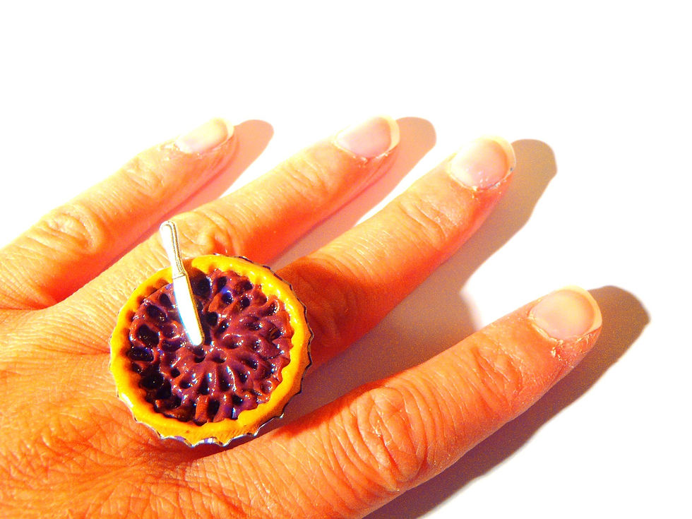 Thumbnail: Bague La p'tite TARTE AUX QUETSCHES miniature, ajustable