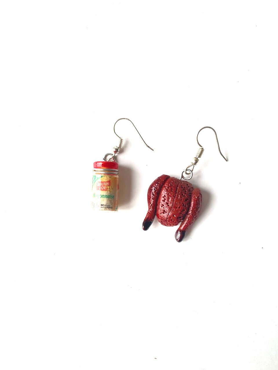 Thumbnail: Boucles d'oreilles polymères mini pot de mayonnaise et poulet fumé The Sausage Jewels