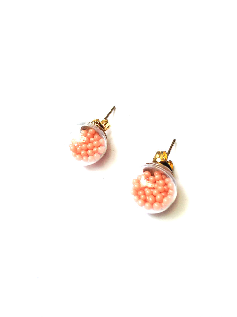 Thumbnail: Boucles d'oreilles Les GLOBULES ROSES, rose nacré