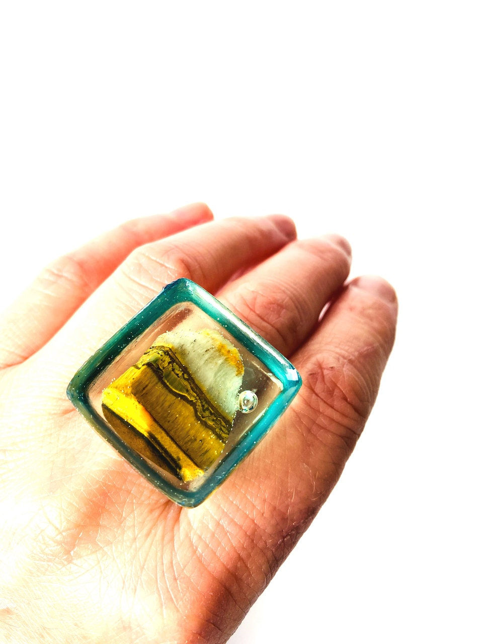 Thumbnail: Bague Glaçon pierre naturelle anneau argenté ajustable
