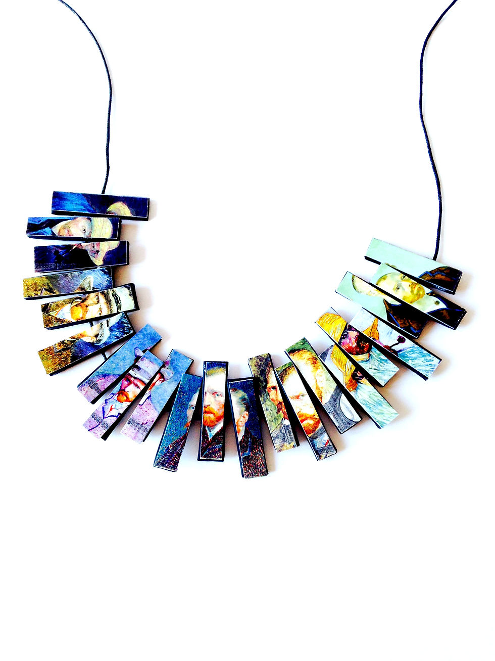 Thumbnail: Collier plastron à nouer  FRAGMENTS Van Gogh