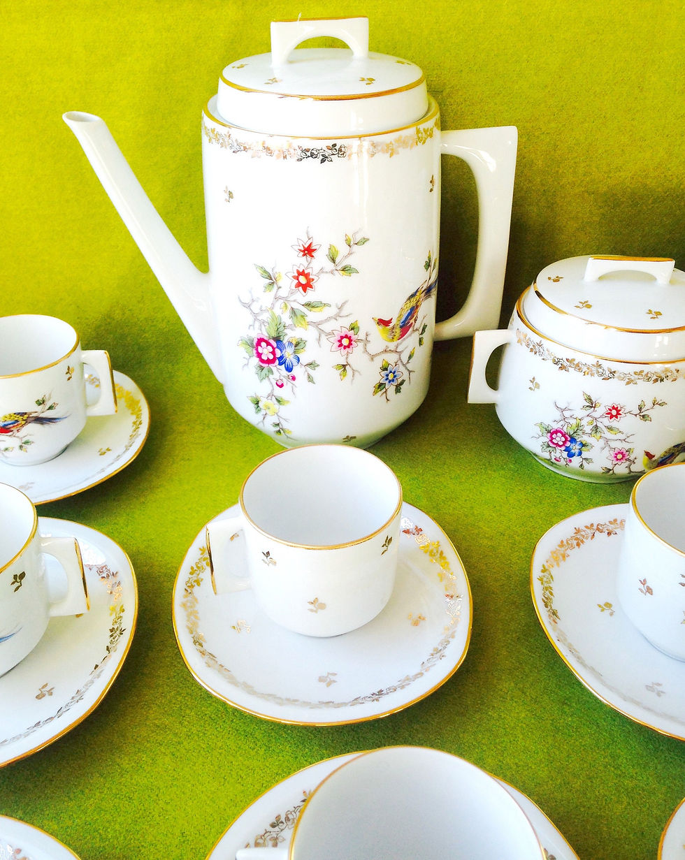 Miniature : Pot à lait vintage en porcelaine de Limoges service à thé paon