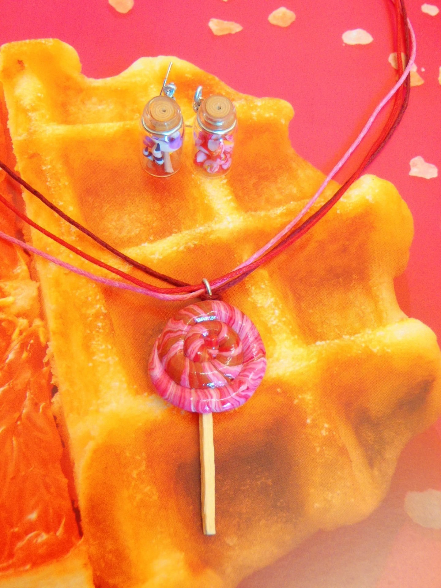 Parure de bijoux LES BONBONS collier sucette 3 couleurs et boucles bonbonnières