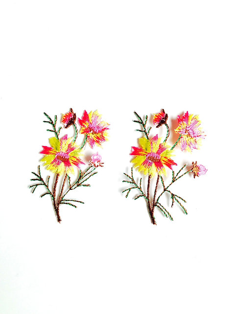 Appliqué Thermocollant Brodé Fleur Delicate Jaune Et Rose Printemps