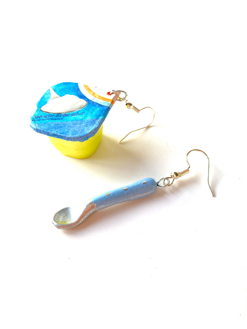 Boucles d'oreilles LE YAYOU yaourt miniature jaune et bleu et cuiller