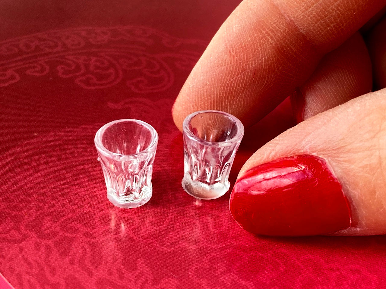 Verres à whisky miniatures en résine faits main