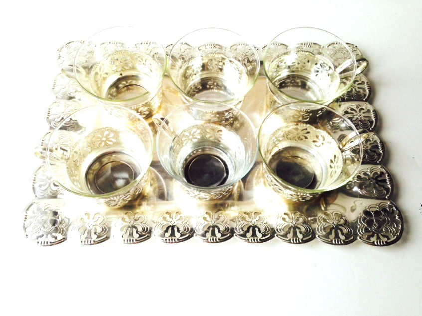 Miniature : Plateau argenté service de 6 tasses verre très fin métal ouvragé, vintage