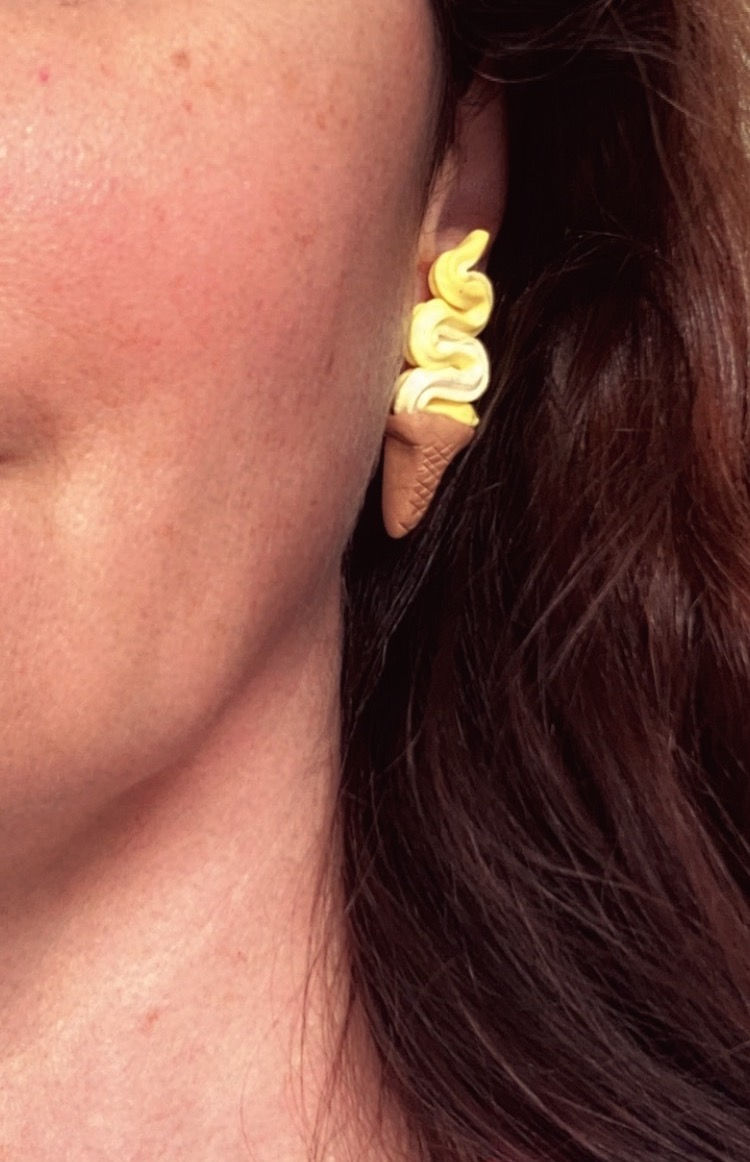 Thumbnail: puce d'oreilles glace sur modele