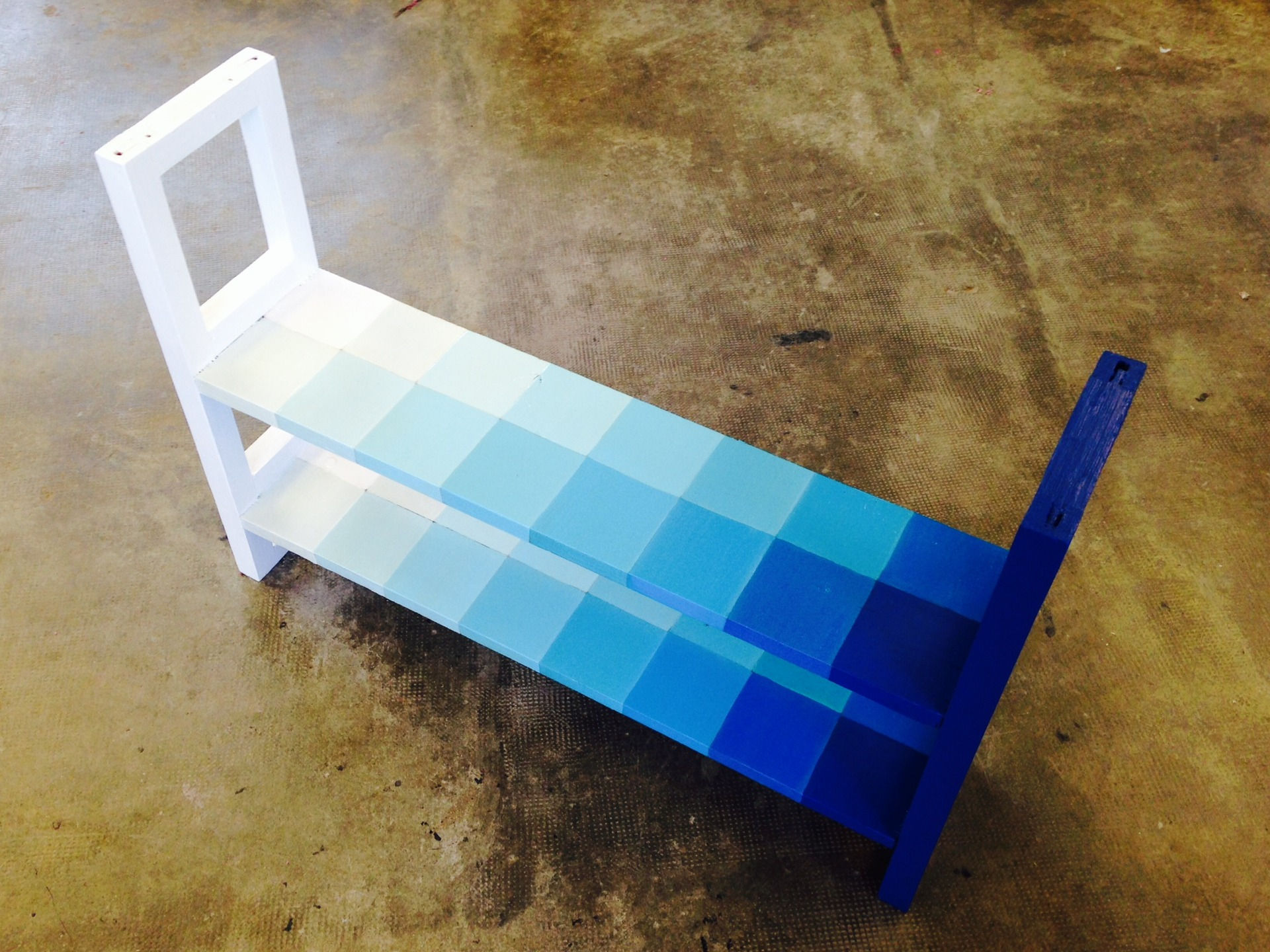 Etagère double, basse en bois C A M A I E U, upcycling par SophieLDesign