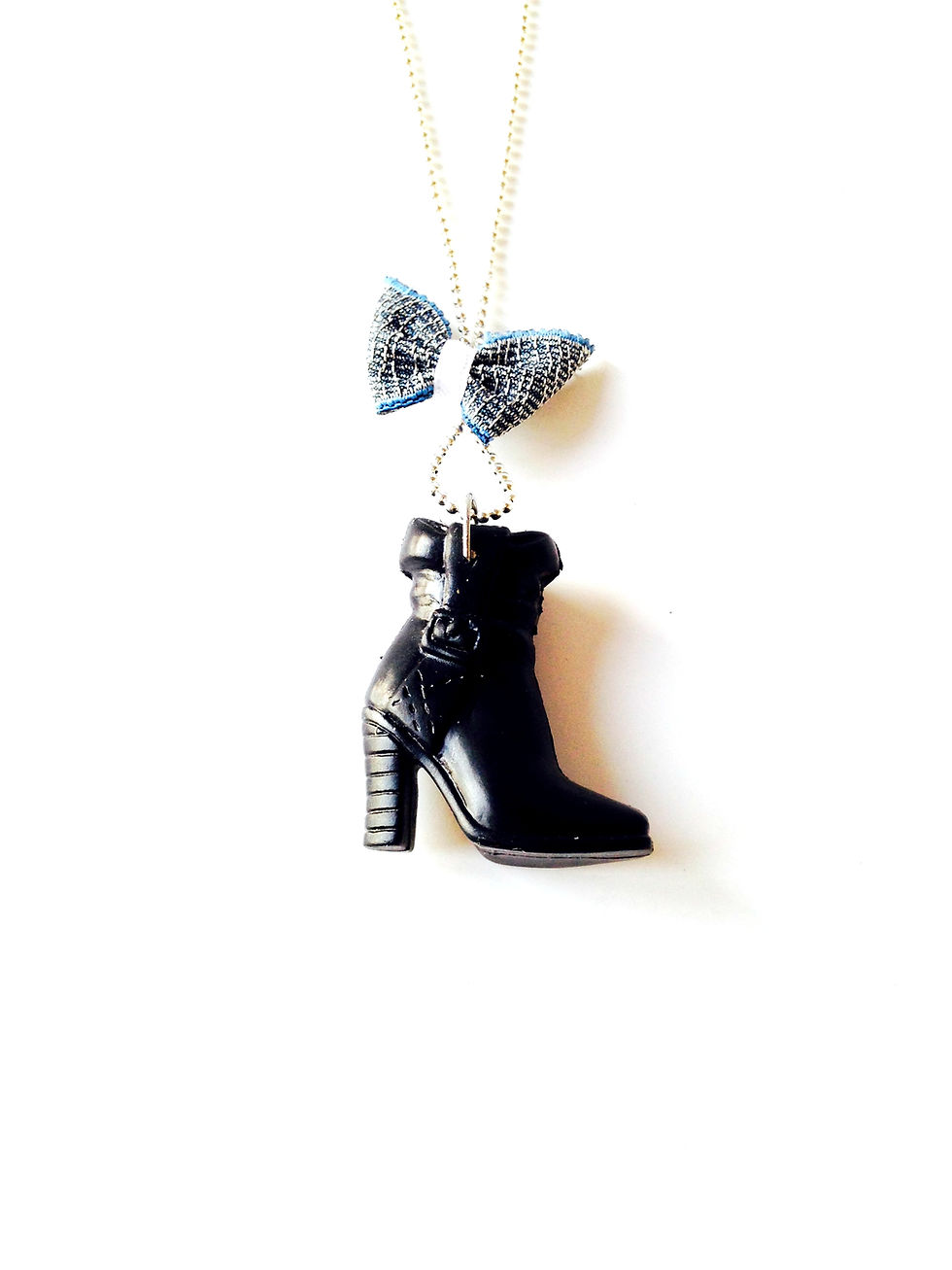 Thumbnail: pendentif botte miniature noire