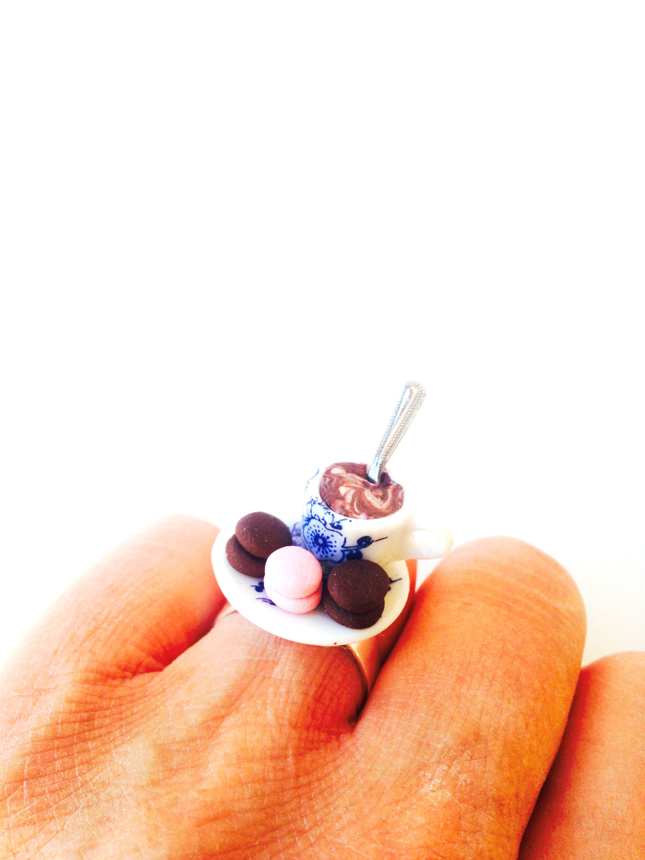 Bague Les p'tits MACARONS BIEN MÉRITÉS tasse de café macarons miniatures