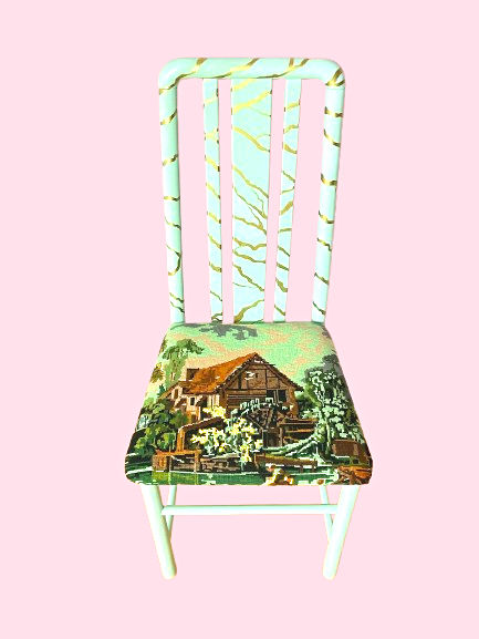 Miniature : Chaise recyclée LE MOULIN tapisserie point de croix François Boucher
