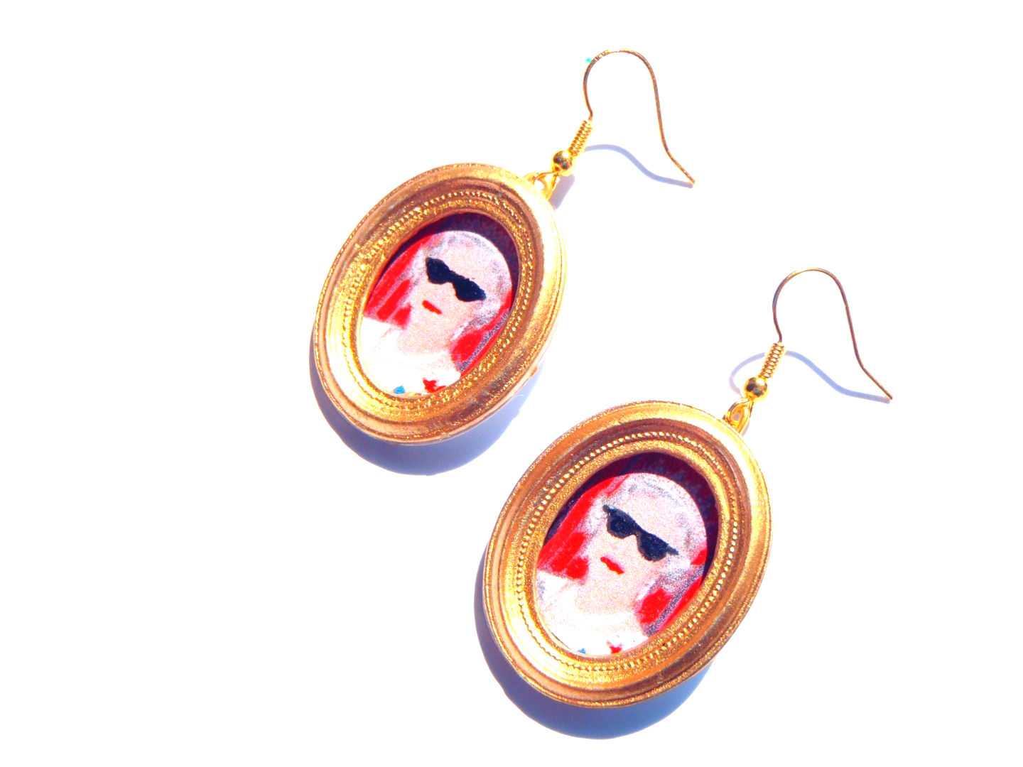 boucles d'oreilles queen anonymous portraits d'Elizabeth II par The Sausage
