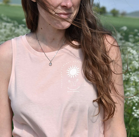 wolfe-academy-organic-cotton-crop-vest-2_edited.jpg