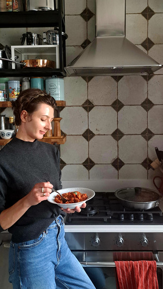 przepis na kaszę w sosie pomidorowym z tahini