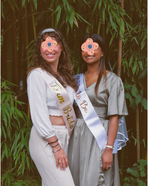 Professional bachelorette gender reveal photoshoot in Paris
