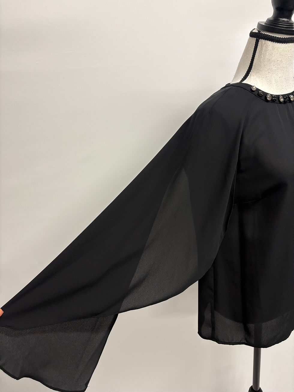 Miniaturbild: VINCE CAMUTO elegante Bluse mit Steinchen Gr. S