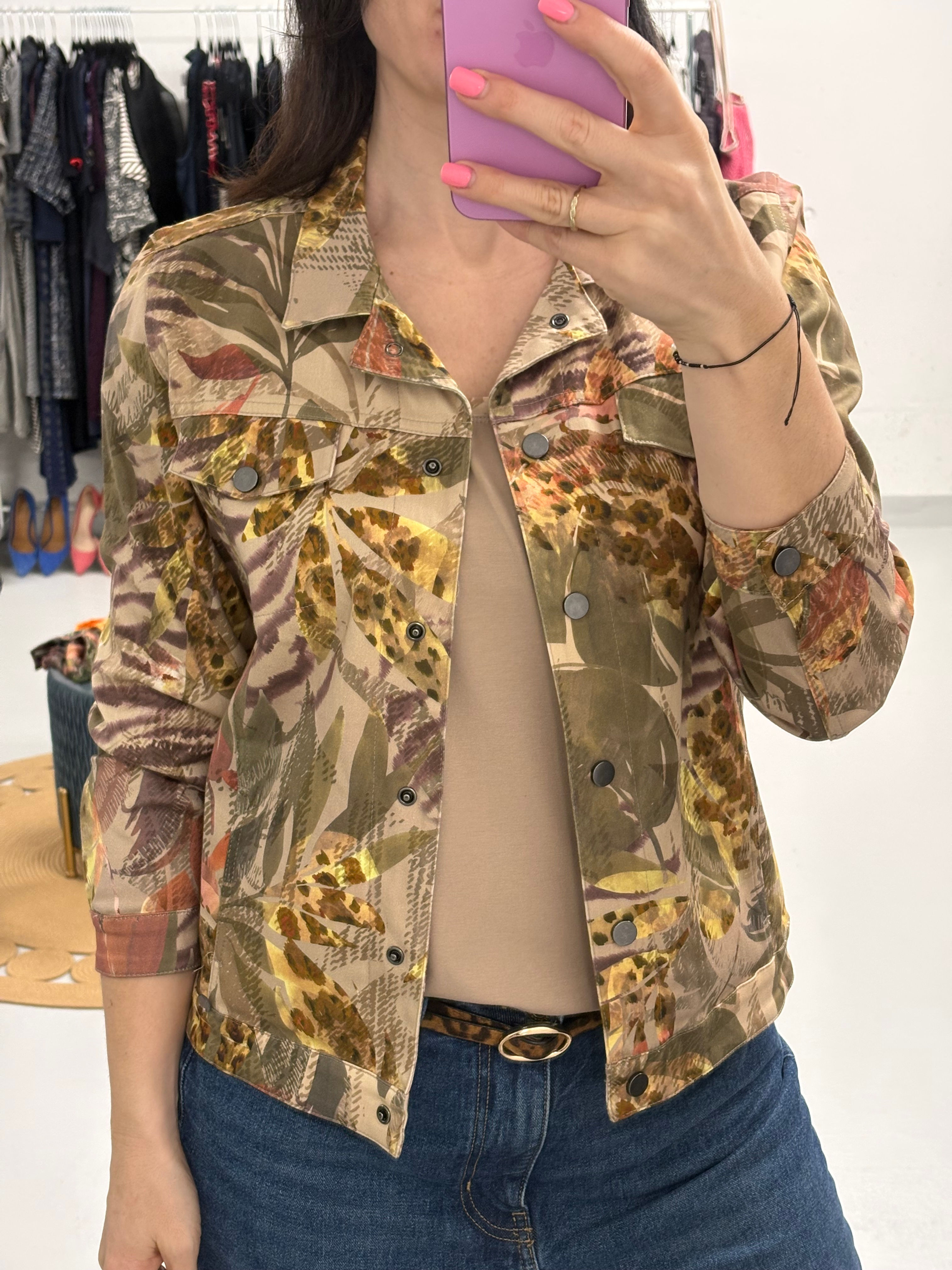 GOLLEHAUG leichte Jacke mit Druck Gr. 40