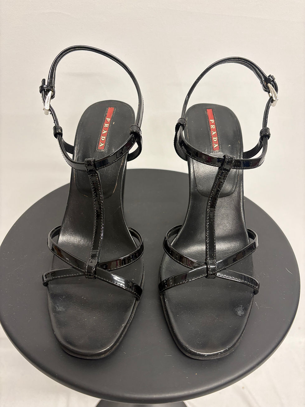 Miniaturbild: PRADA High Heels aus Lackleder Gr. 38