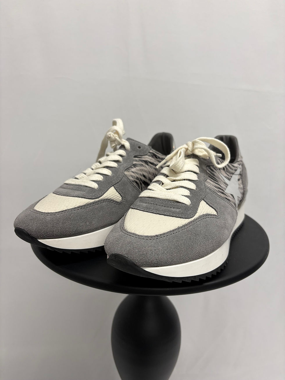Miniaturbild: GOLDEN GOOSE Wildleder Sneaker "Halley" Gr. 38 (NP 500.-)